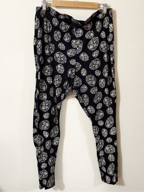 Torrid Womens Skull Leggings Size 4 Goth Black